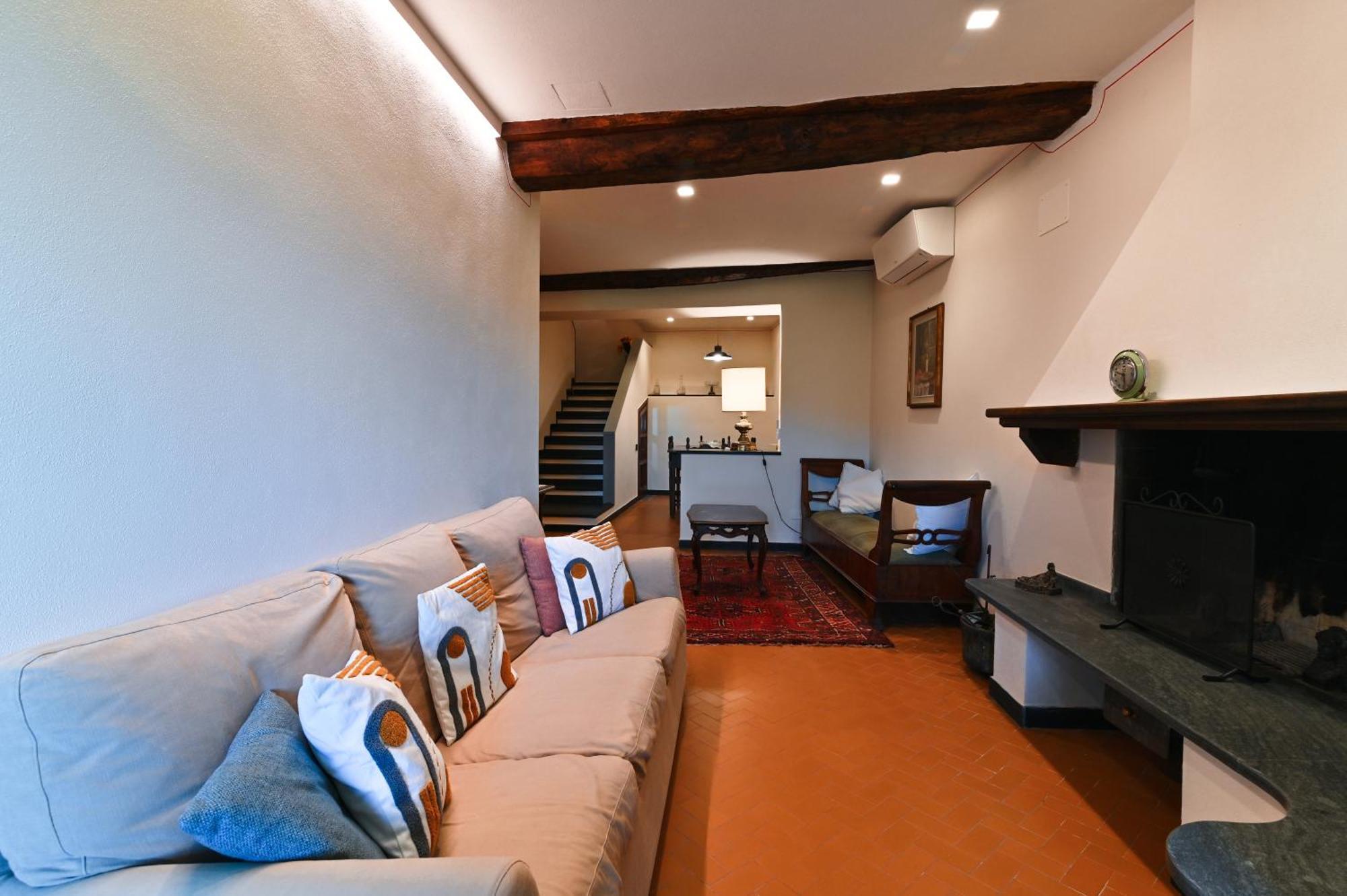 Casa E Mansarda Delle Mura อาเมเกลีย ภายนอก รูปภาพ
